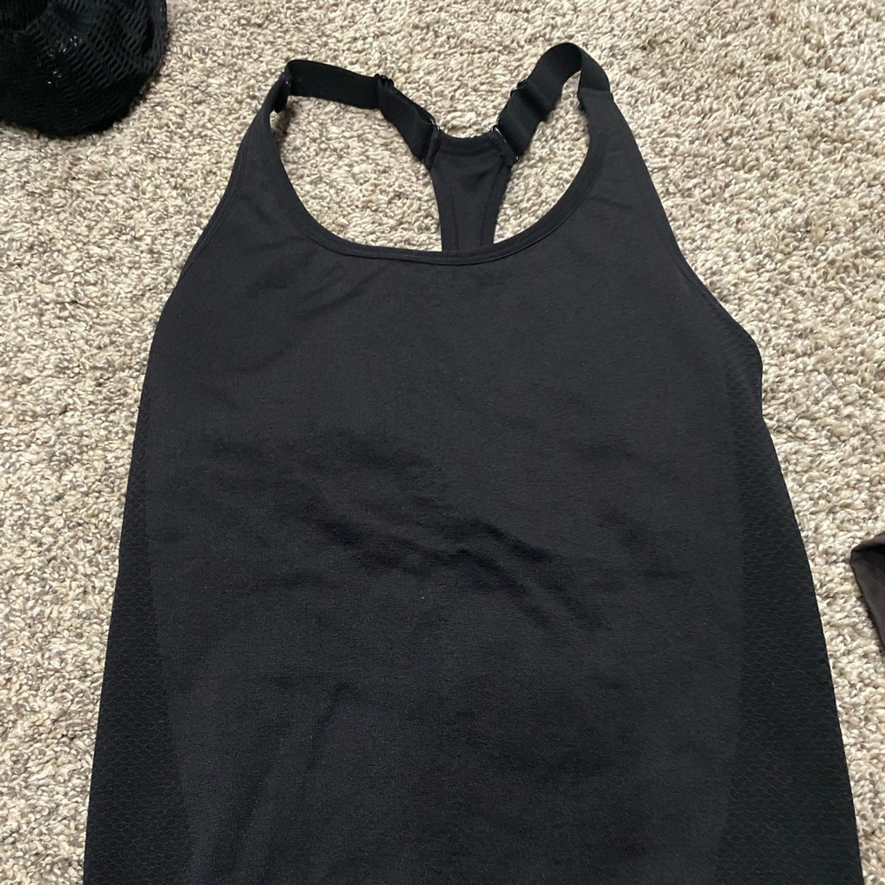 Women’s workout top